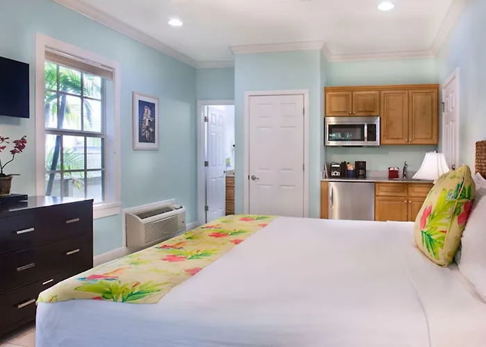 Travelers Palm Inn
